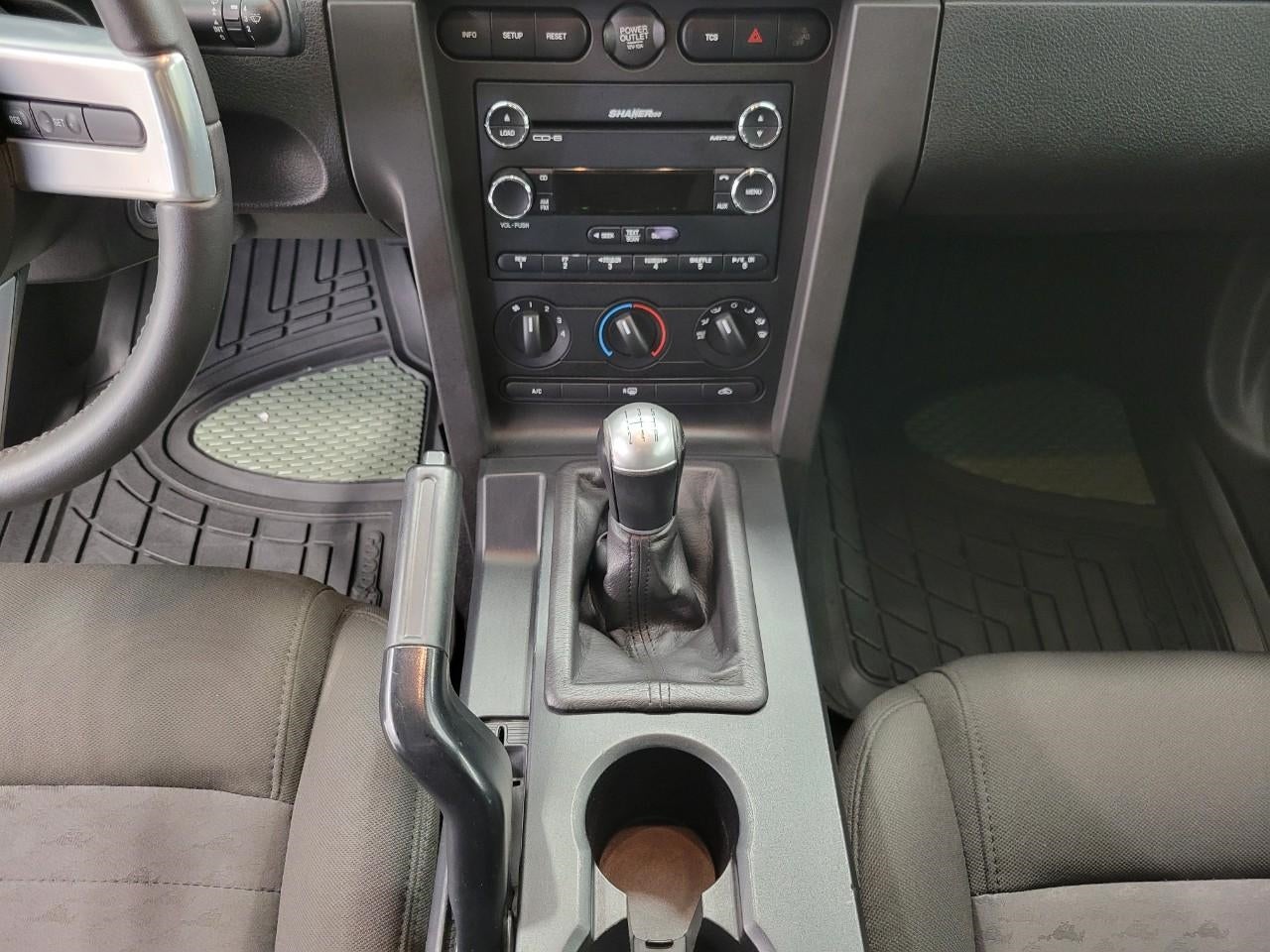 2008 Ford Mustang 2dr Cpe GT Deluxe