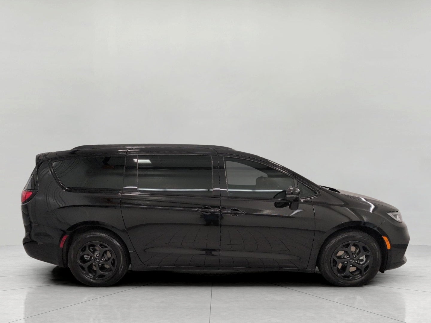 2025 Chrysler Pacifica Hybrid Select FWD