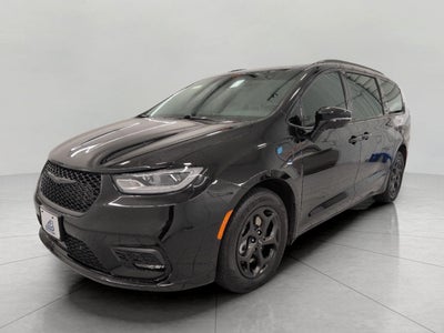 2025 Chrysler Pacifica Hybrid Select FWD