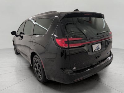2025 Chrysler Pacifica Hybrid Select FWD