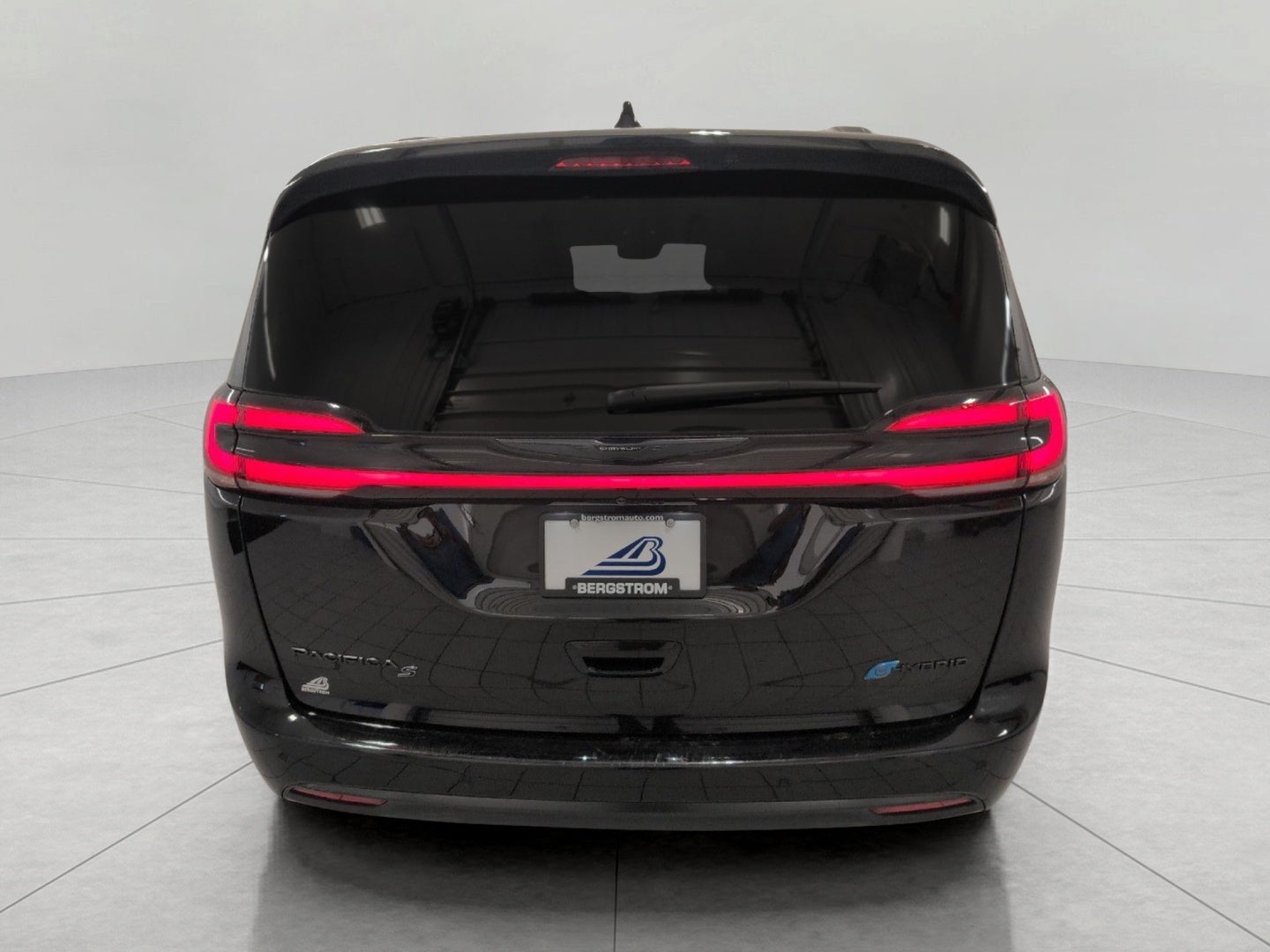 2025 Chrysler Pacifica Hybrid Select FWD