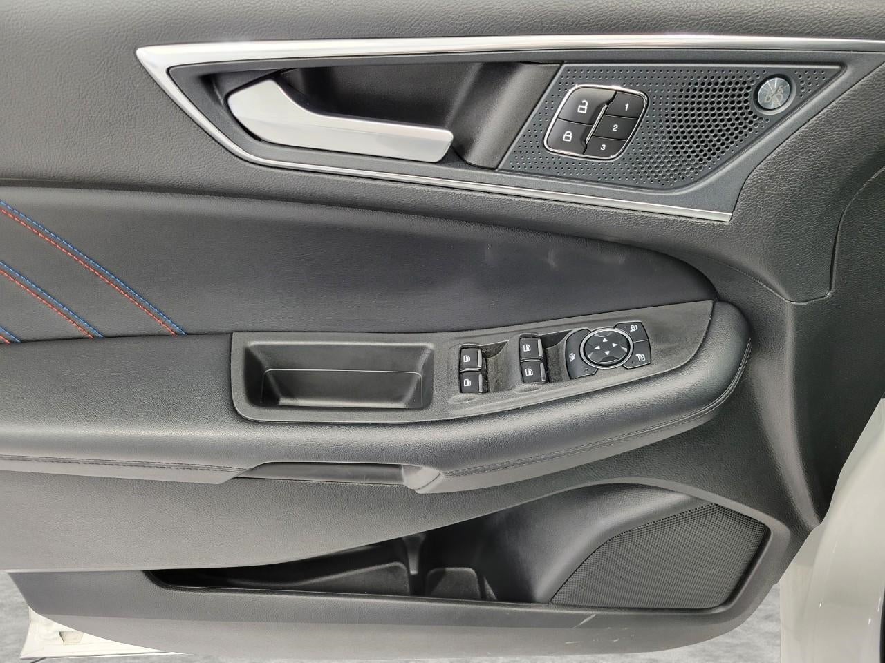 2024 Ford Edge ST AWD ** HEATED STEERING WHEEL ** PANORAMIC SUNROOF ** 21INCH WHEELS **