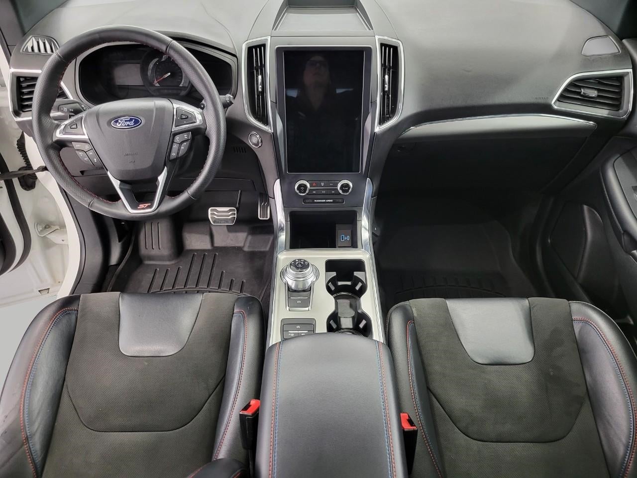 2024 Ford Edge ST AWD ** HEATED STEERING WHEEL ** PANORAMIC SUNROOF ** 21INCH WHEELS **