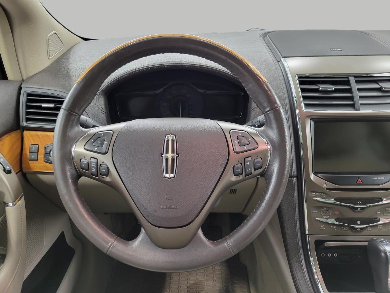 2014 Lincoln MKX AWD 4DR ** ADAPTIVE CRUISE ** PANORAMIC SUNROOF **