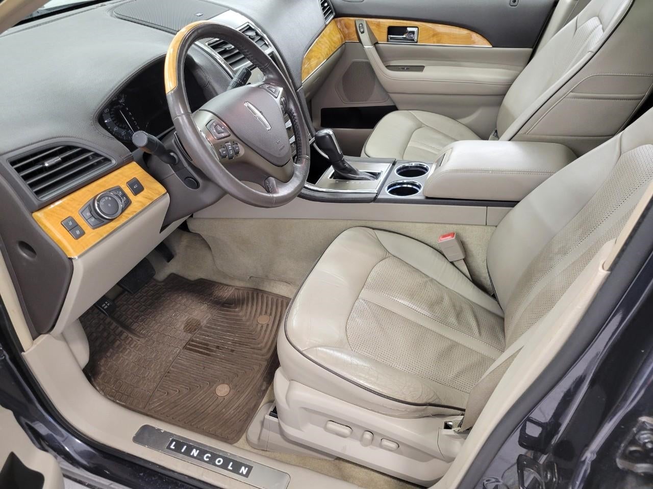 2014 Lincoln MKX AWD 4DR ** ADAPTIVE CRUISE ** PANORAMIC SUNROOF **