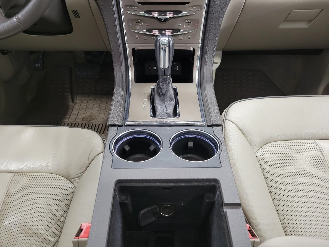 2014 Lincoln MKX AWD 4DR ** ADAPTIVE CRUISE ** PANORAMIC SUNROOF **