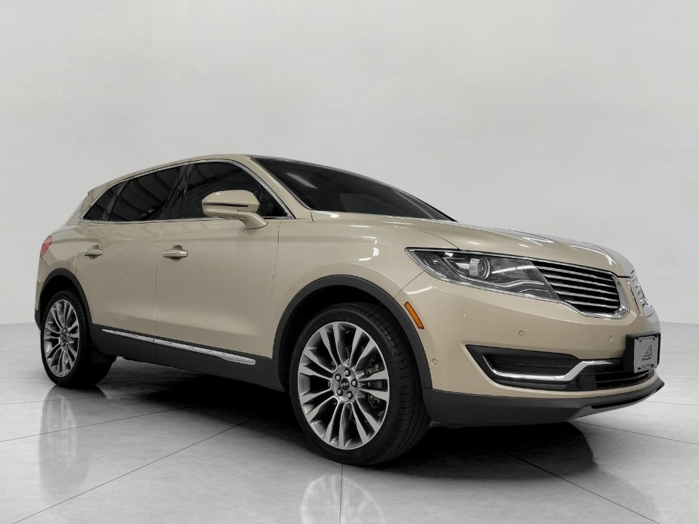 2017 Lincoln MKX Reserve AWD's photo
