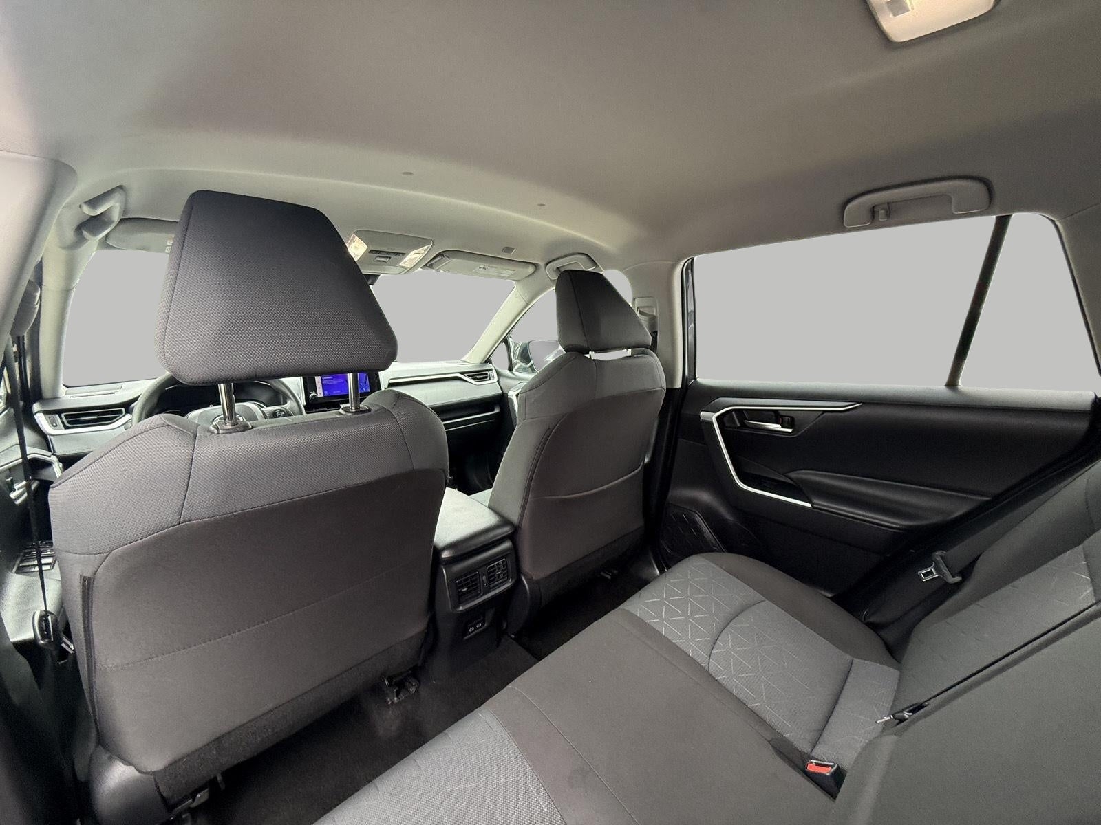 2025 Toyota RAV4 XLE AWD
