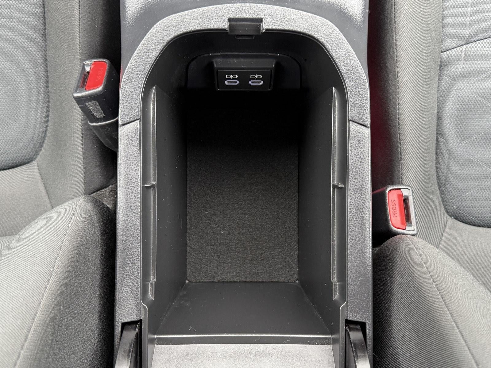 2025 Toyota RAV4 XLE AWD