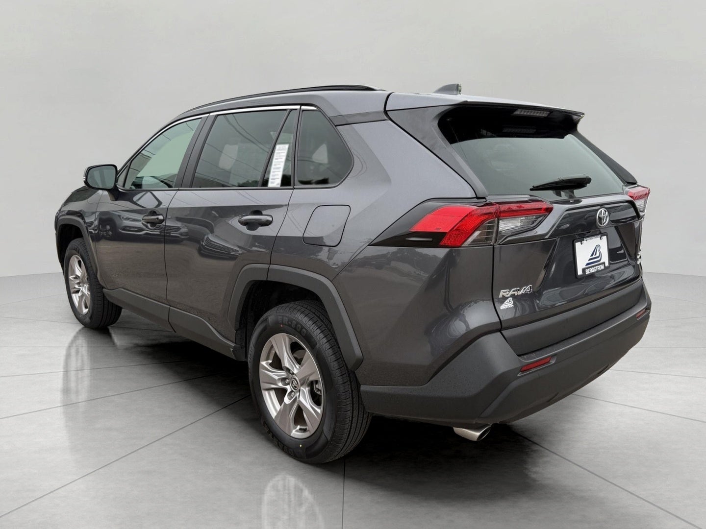 2025 Toyota RAV4 XLE AWD