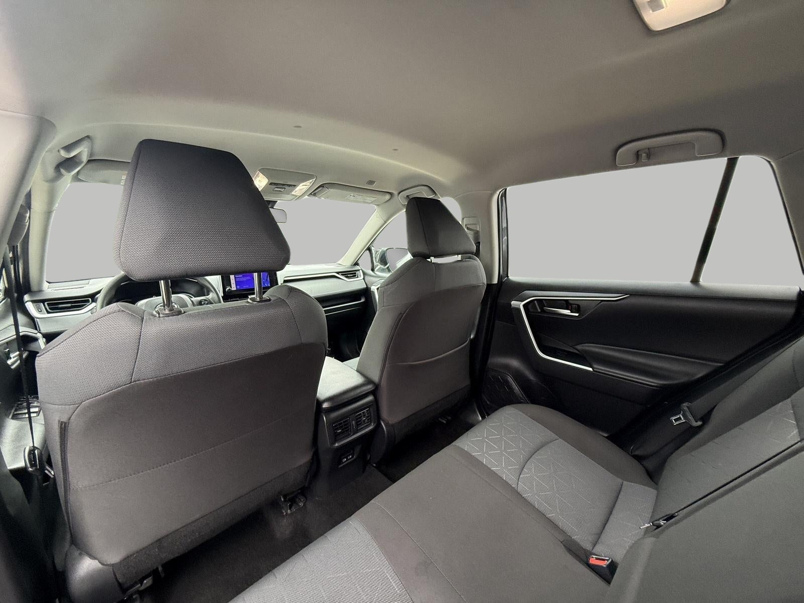 2025 Toyota RAV4 XLE AWD