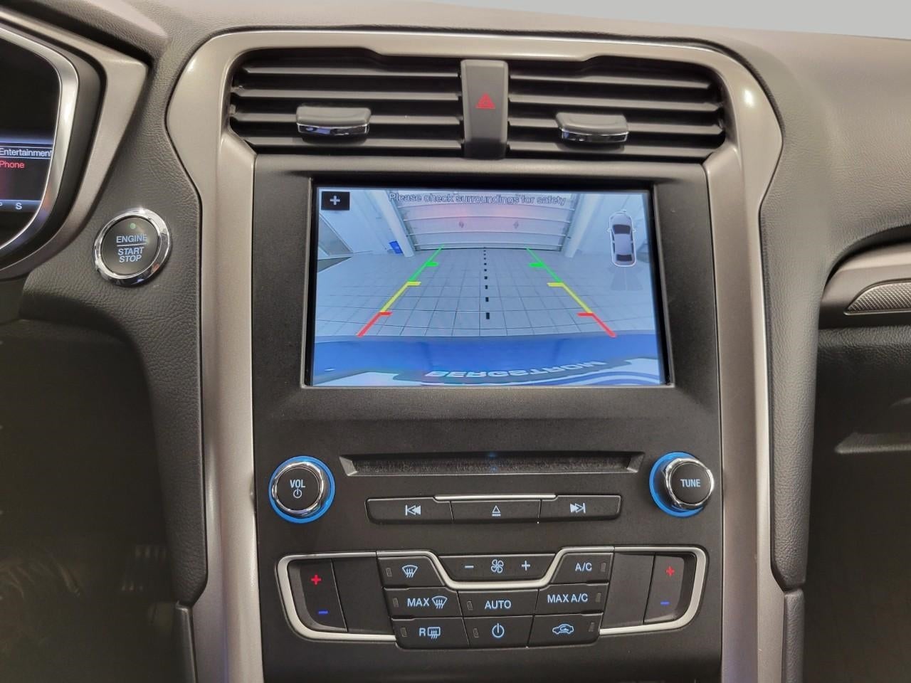 2017 Ford Fusion SE FWD
