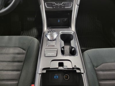2017 Ford Fusion SE FWD