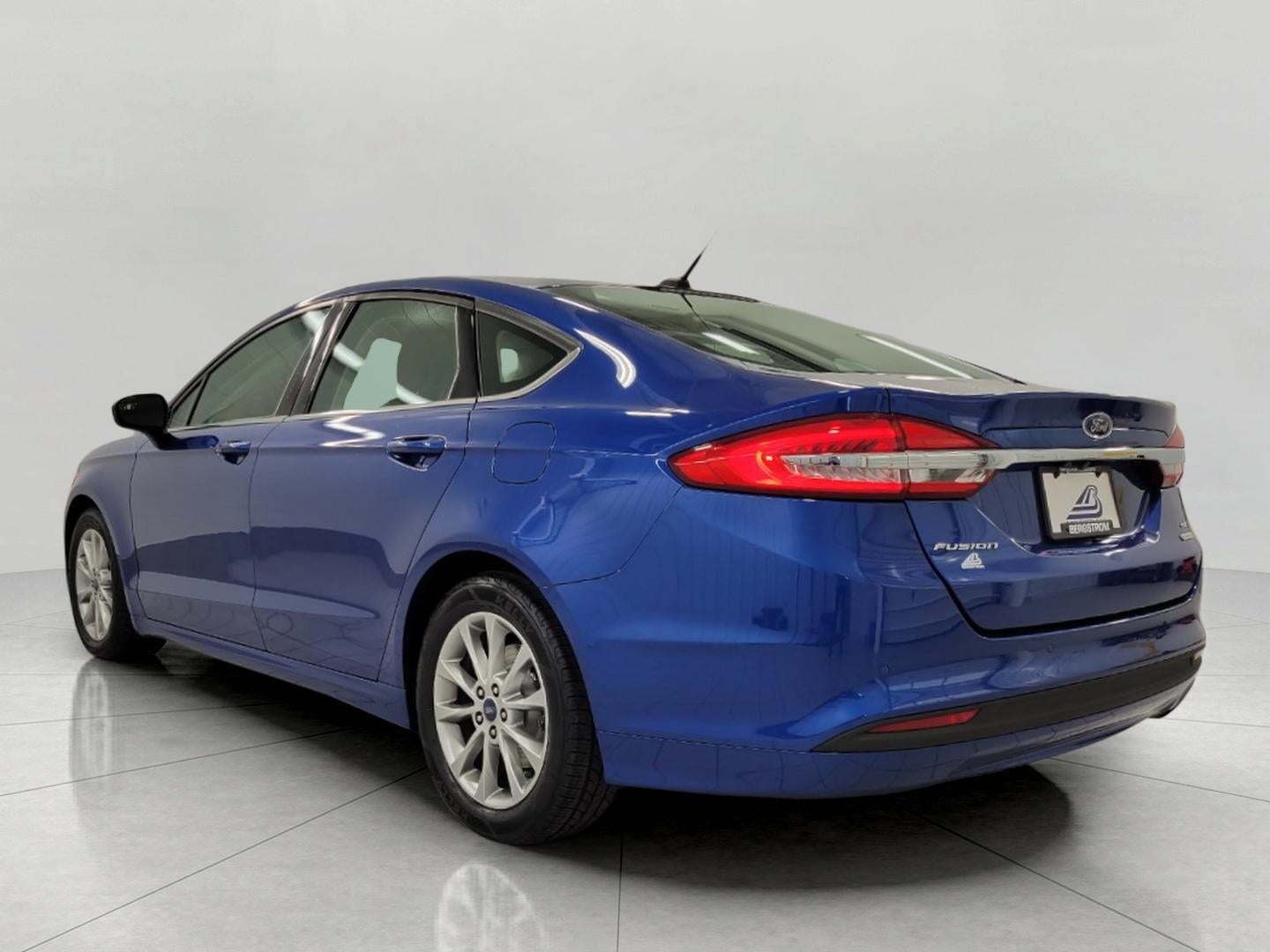 2017 Ford Fusion SE FWD