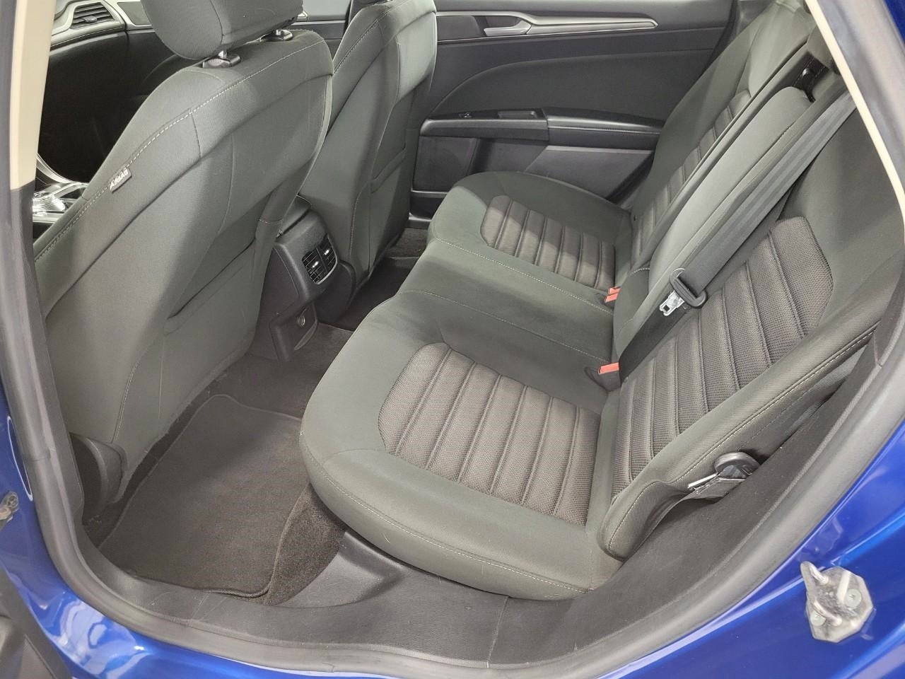 2017 Ford Fusion SE FWD