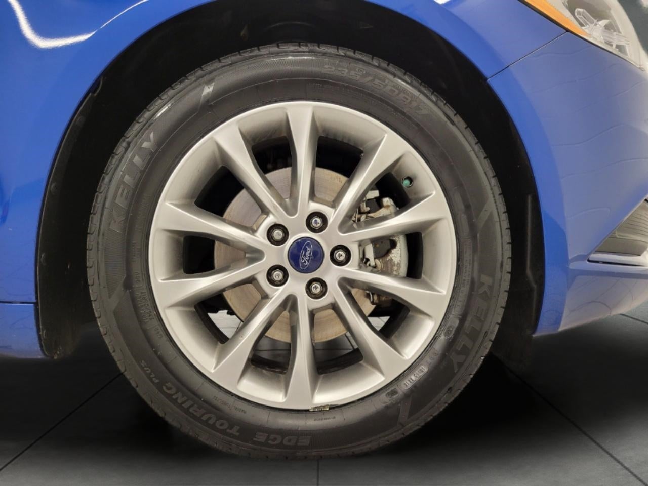 2017 Ford Fusion SE FWD