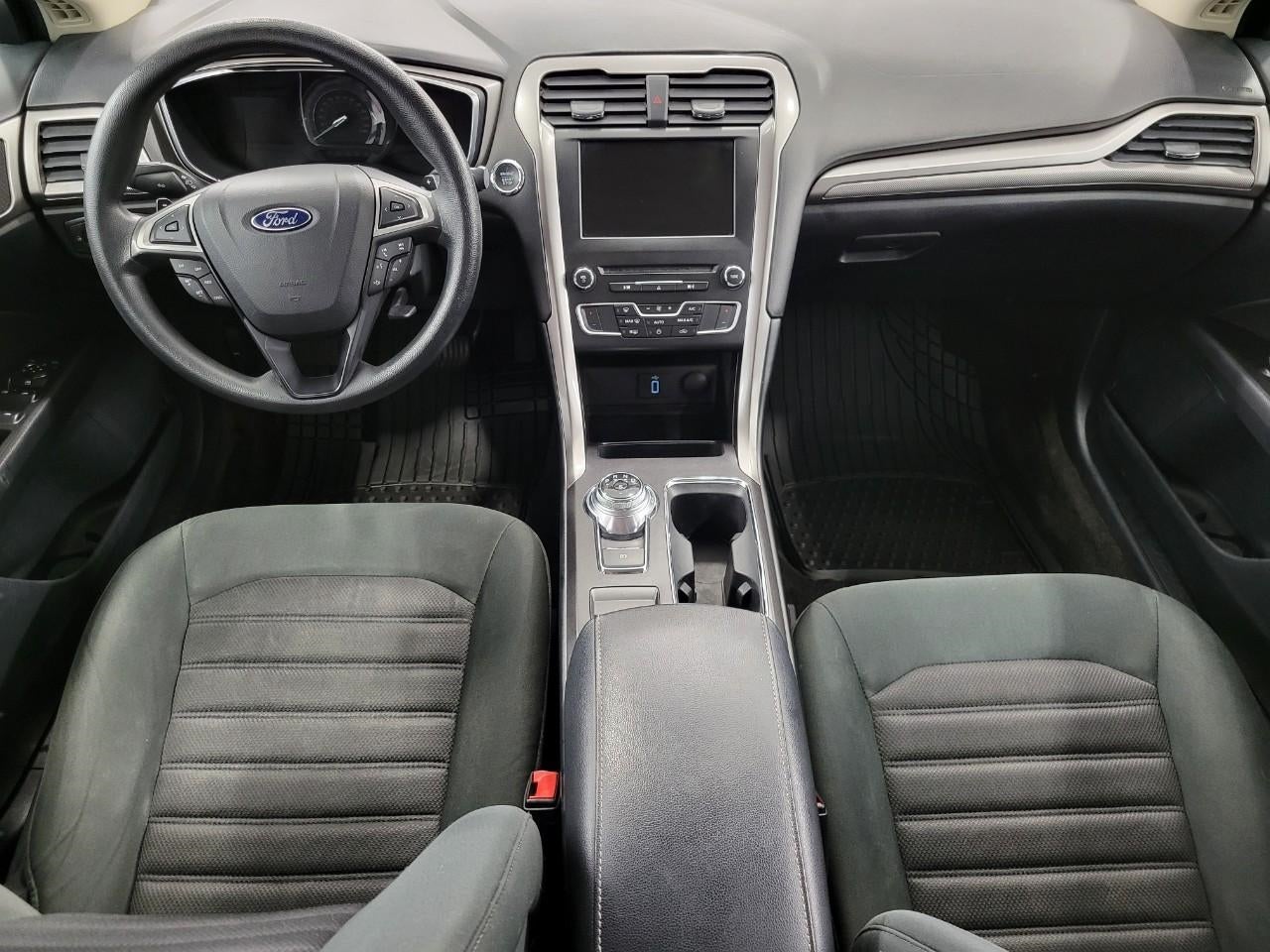 2017 Ford Fusion SE FWD