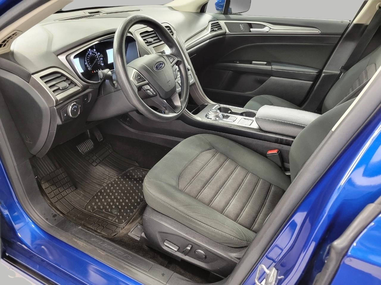 2017 Ford Fusion SE FWD