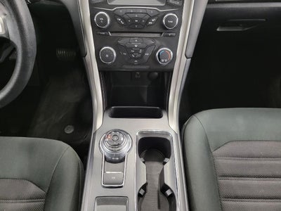2017 Ford Fusion SE FWD