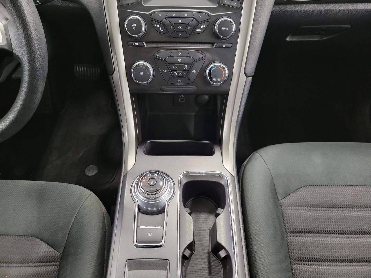 2017 Ford Fusion SE FWD