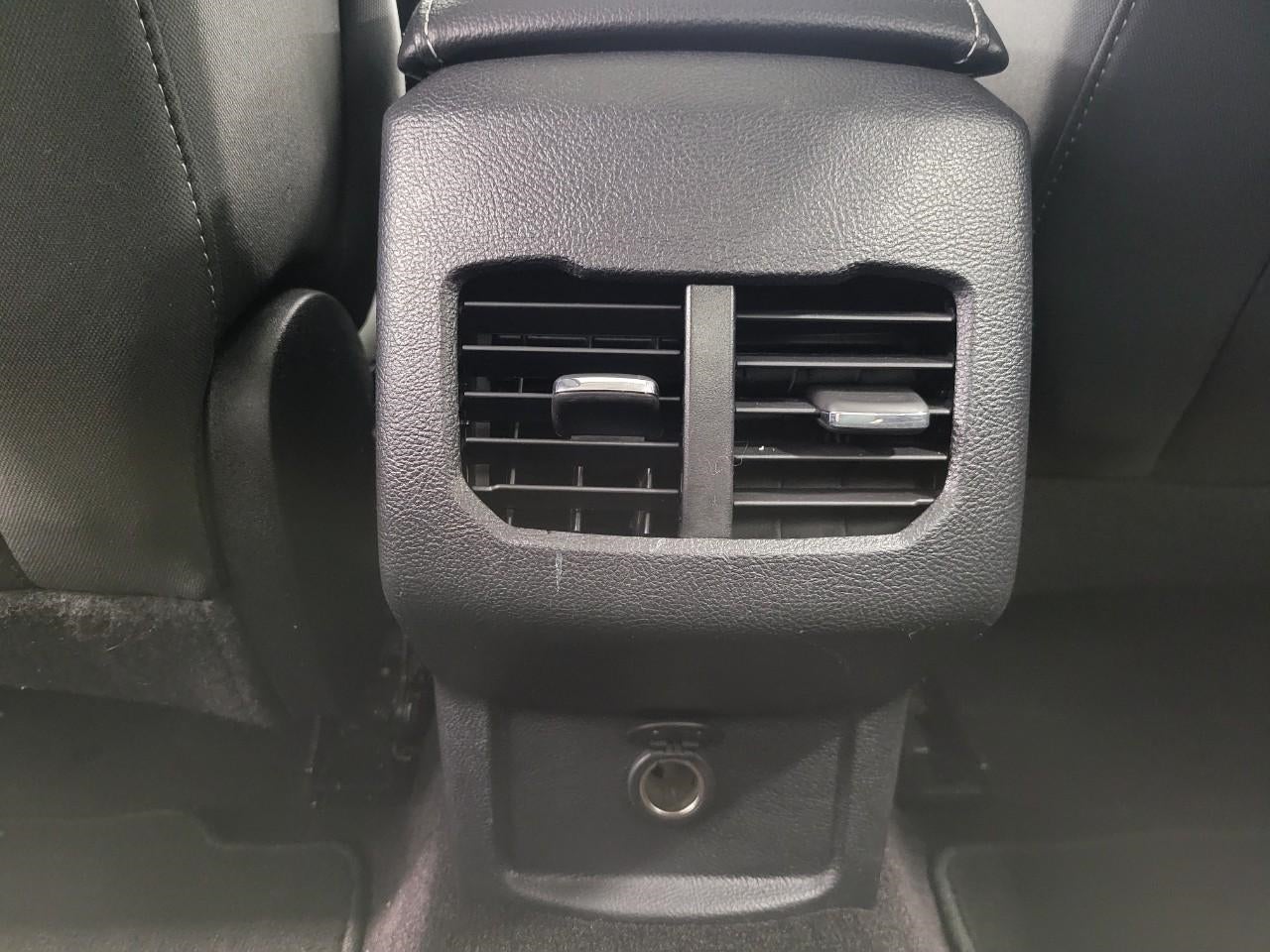 2017 Ford Fusion SE FWD