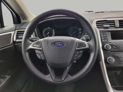 2017 Ford Fusion SE FWD