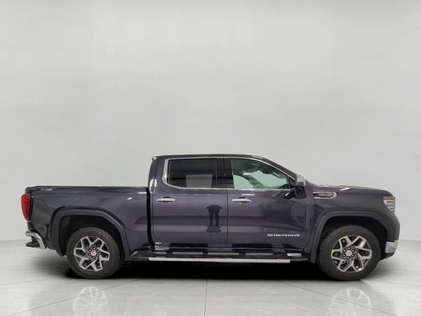 2024 GMC Sierra 1500 4WD Crew Cab 147 SLT