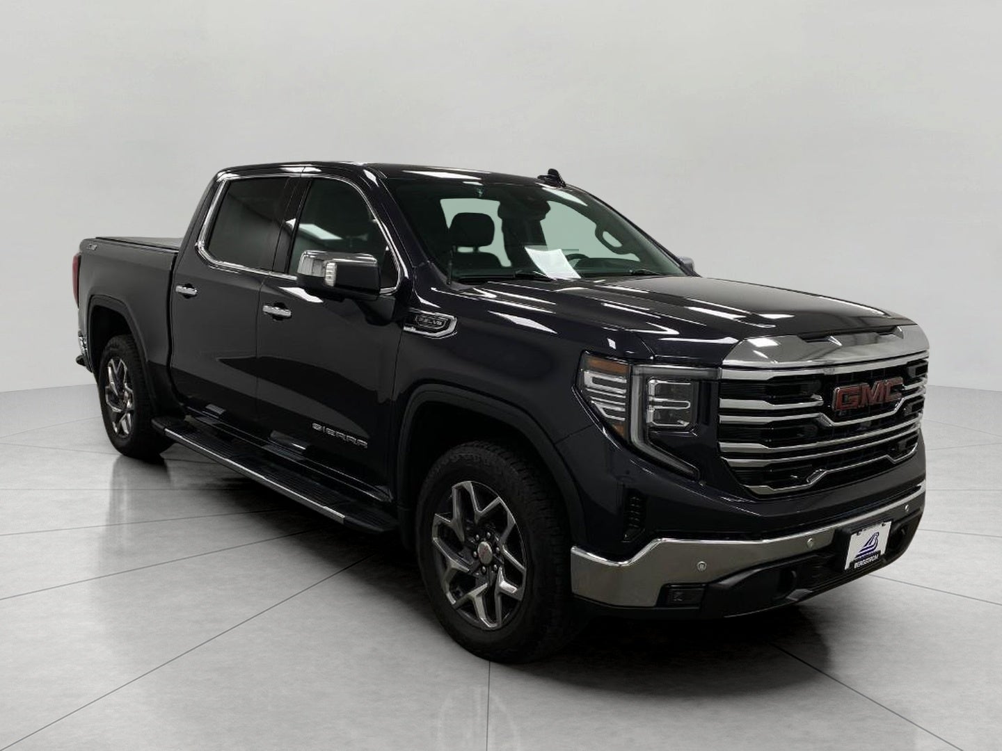 2024 GMC Sierra 1500 4WD Crew Cab 147 SLT