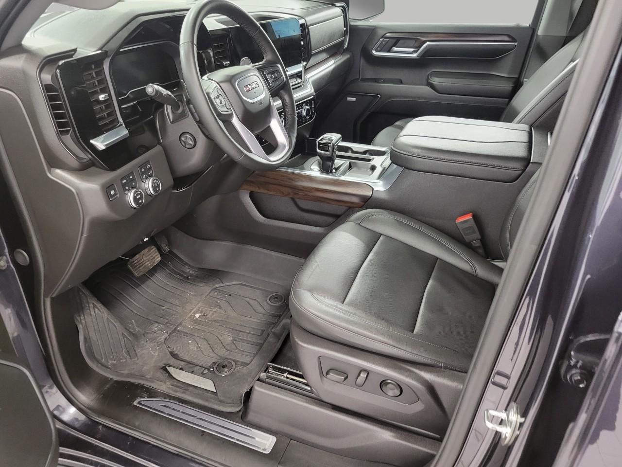 2024 GMC Sierra 1500 4WD Crew Cab 147 SLT