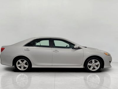 2012 Toyota Camry 4dr Sdn I4 Auto SE
