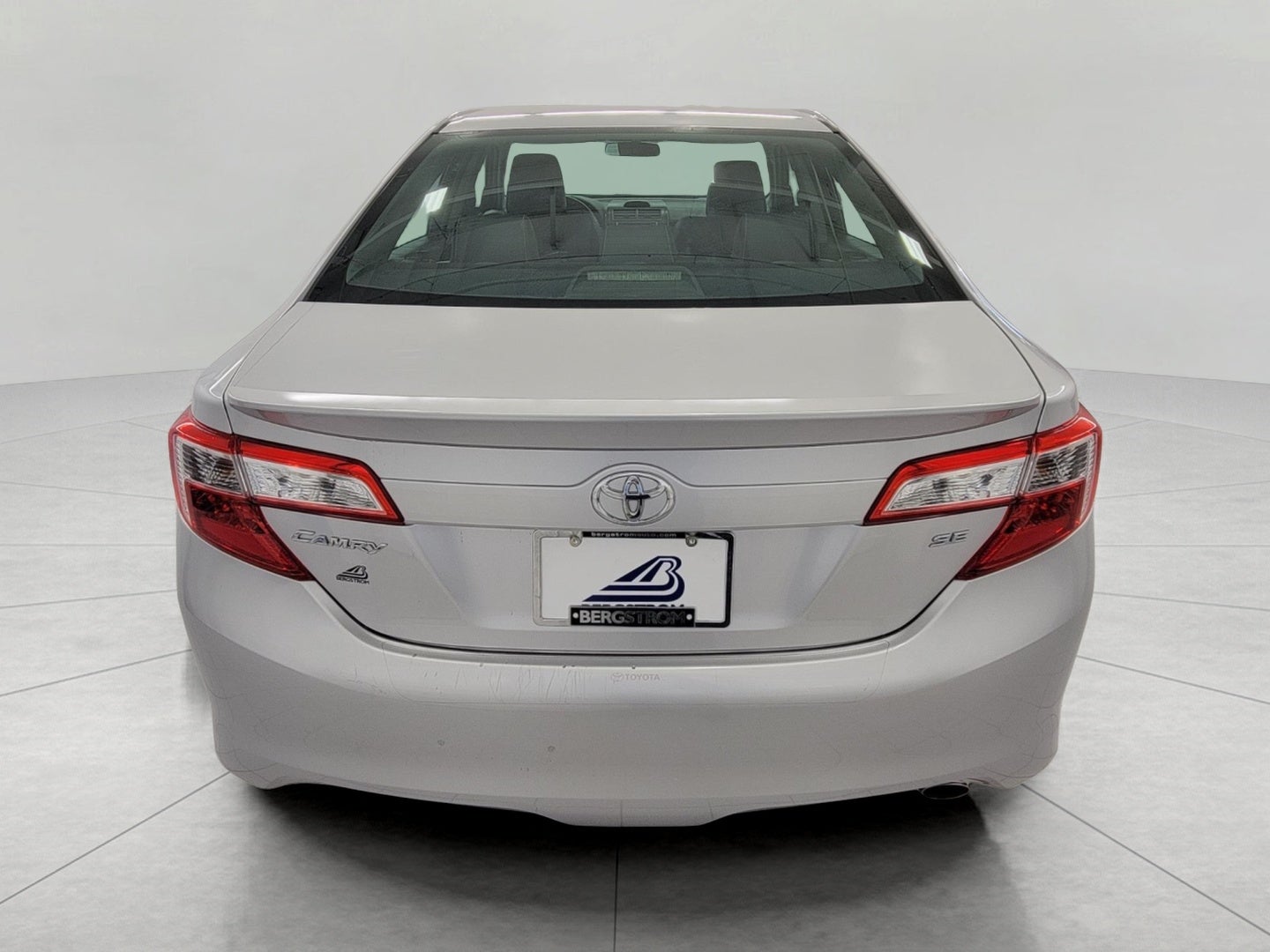 2012 Toyota Camry 4dr Sdn I4 Auto SE