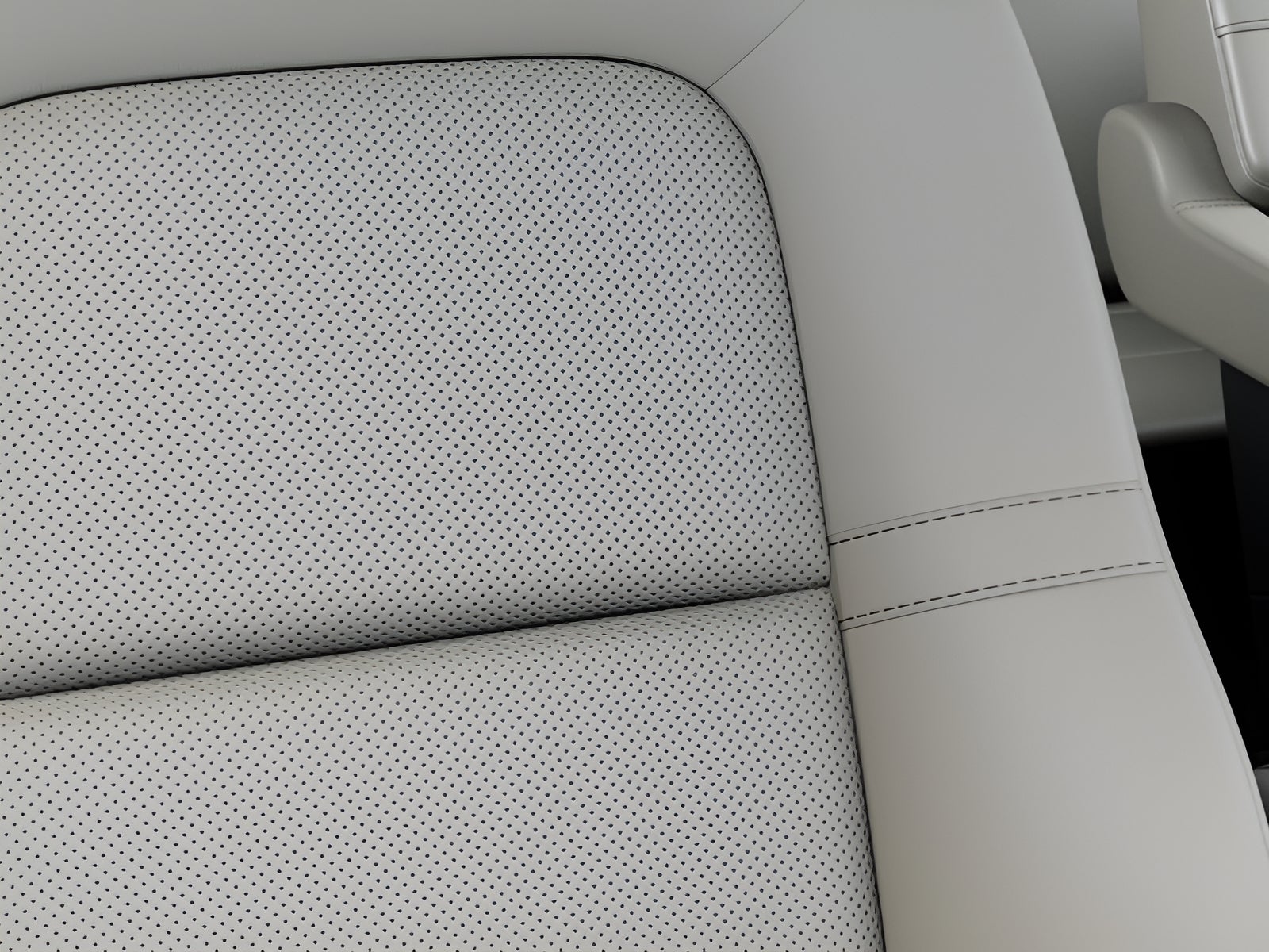 2027 Lincoln Aviator Premiere AWD