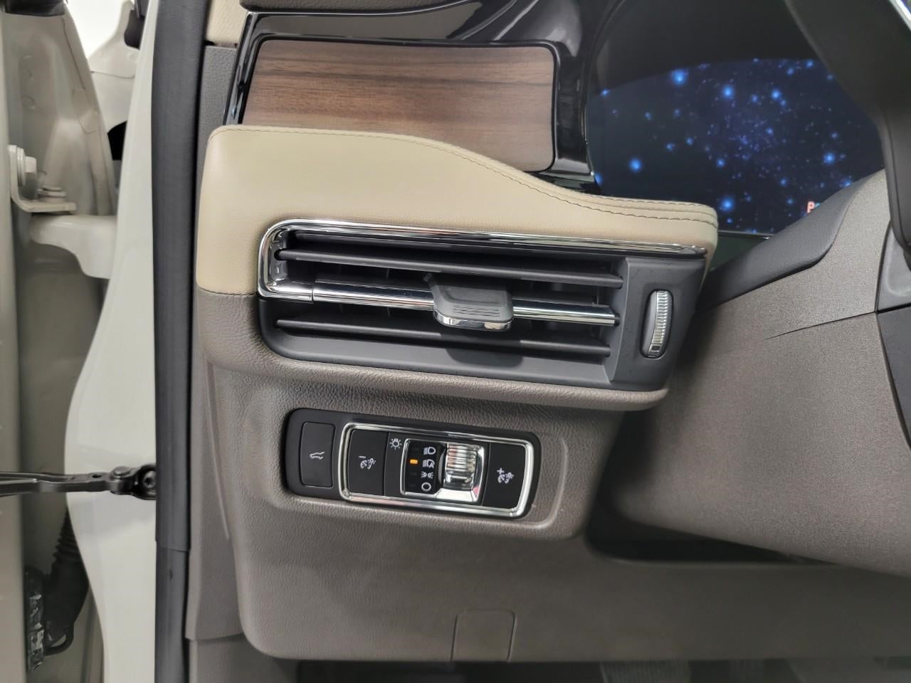 2023 Lincoln Corsair RESERVE AWD ** HEATED STEERING WHEEL ** PANORAMIC SUNROOF ** 360 DEGREE CAMERA **