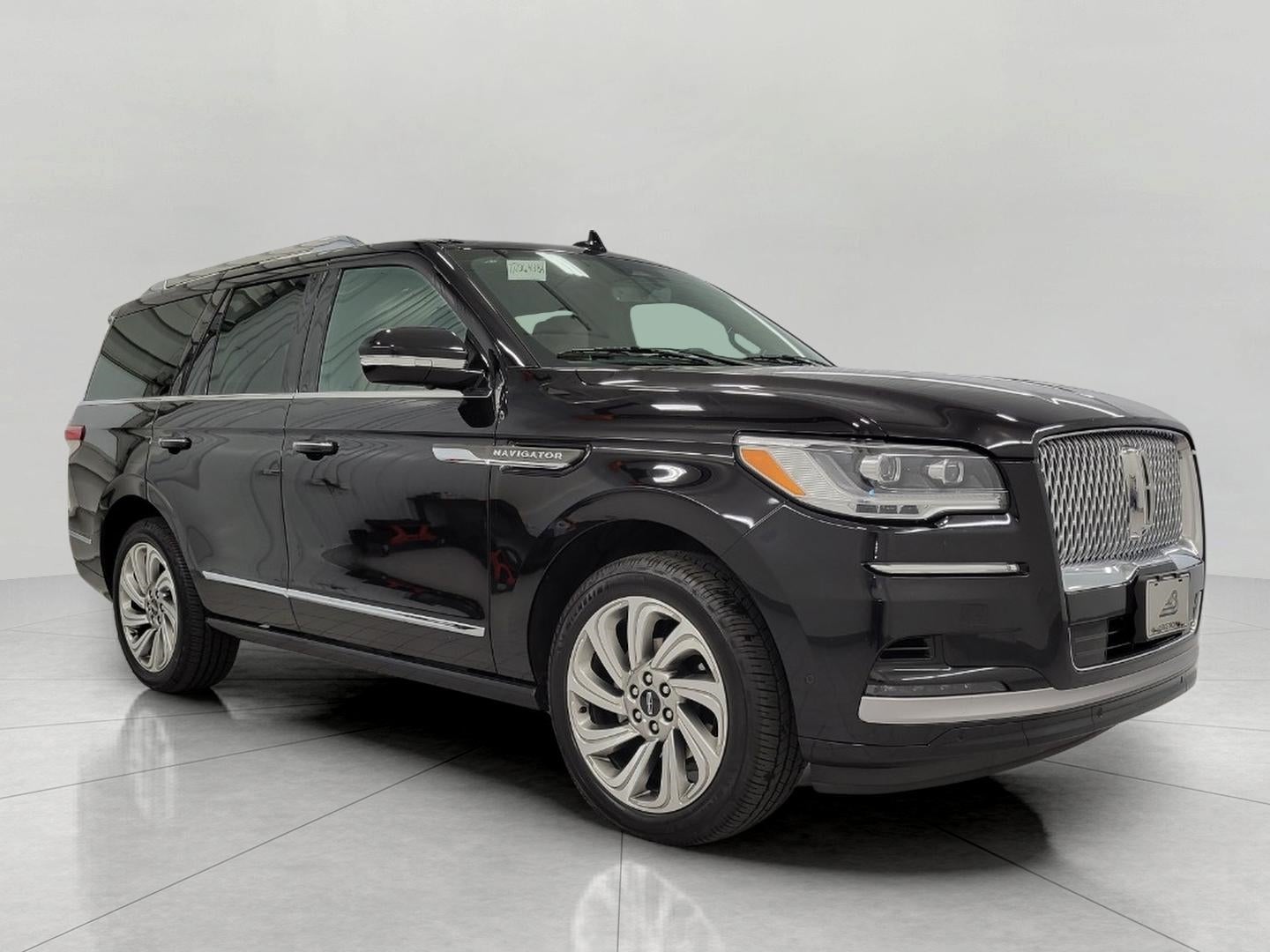 2023 Lincoln Navigator Reserve 4WD's photo
