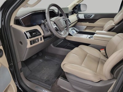 2024 Lincoln Navigator L RESERVE 4X4 ** LUXURY PACKAGE ** MONOCHROMATIC PACKAGE **