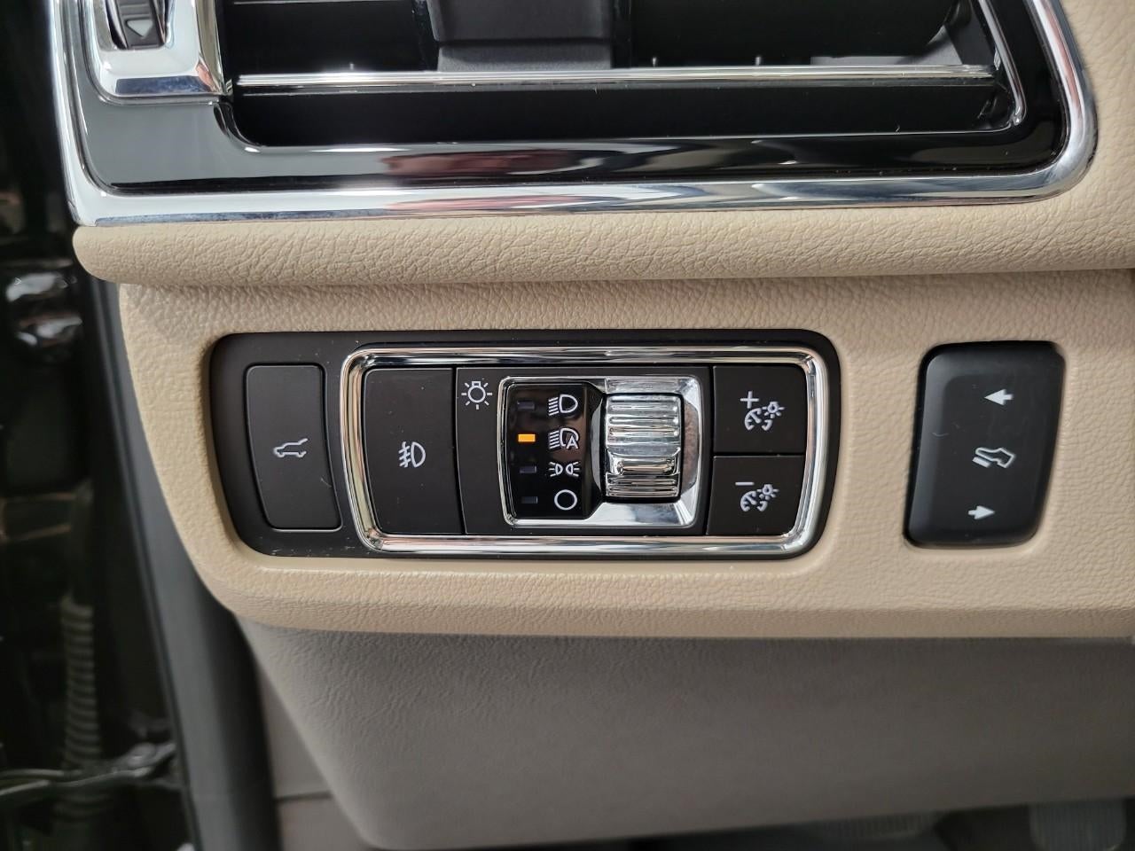 2024 Lincoln Navigator L RESERVE 4X4 ** LUXURY PACKAGE ** MONOCHROMATIC PACKAGE **