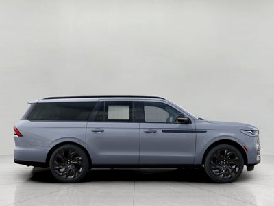 2027 Lincoln Navigator L Reserve 4x4