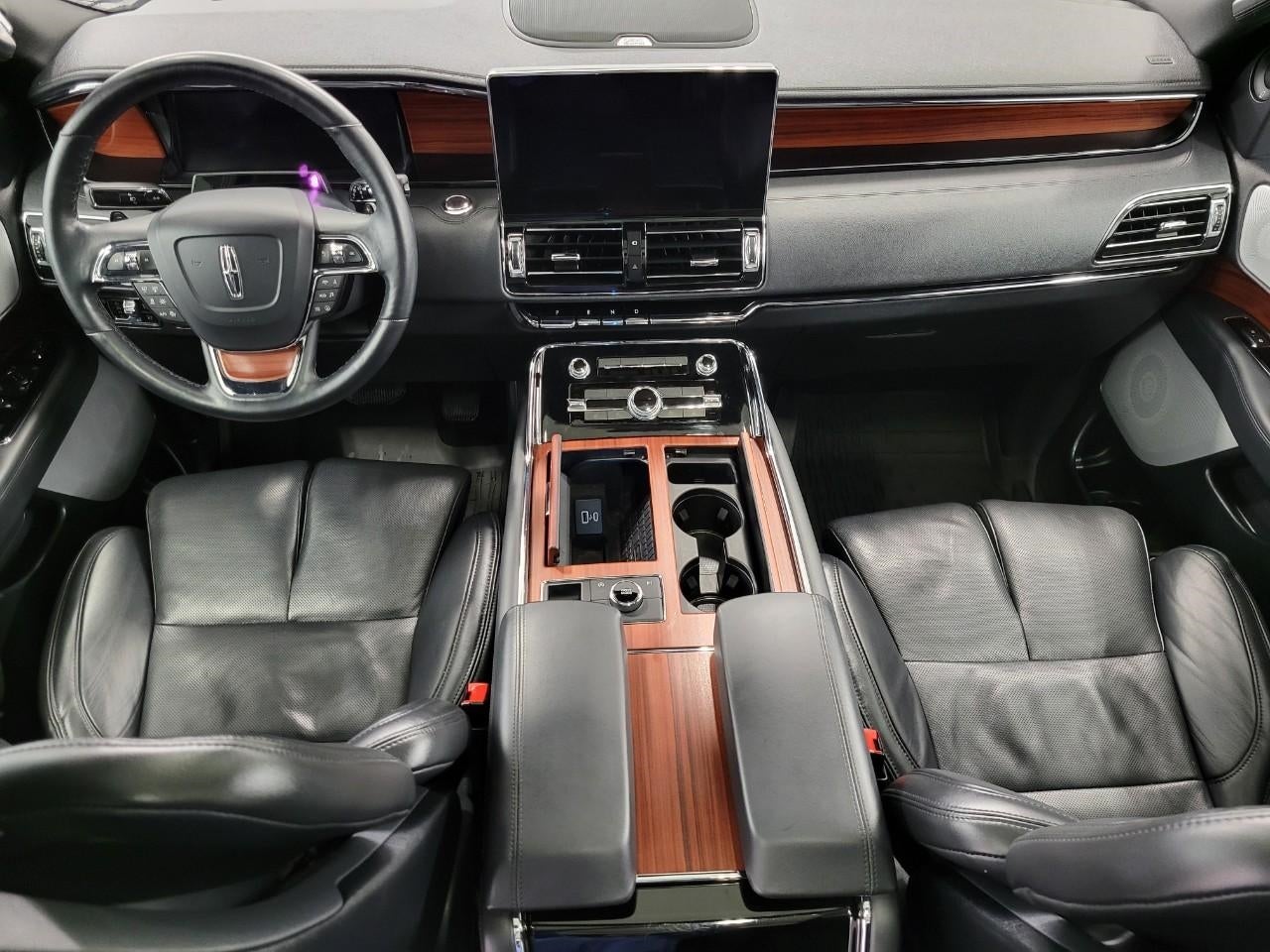 2024 Lincoln Navigator L RESERVE 4X4 ** LUXERY PACKAGE ** MONOCHROMATIC PACKAGE ** PANROAMIC SUNROOF **