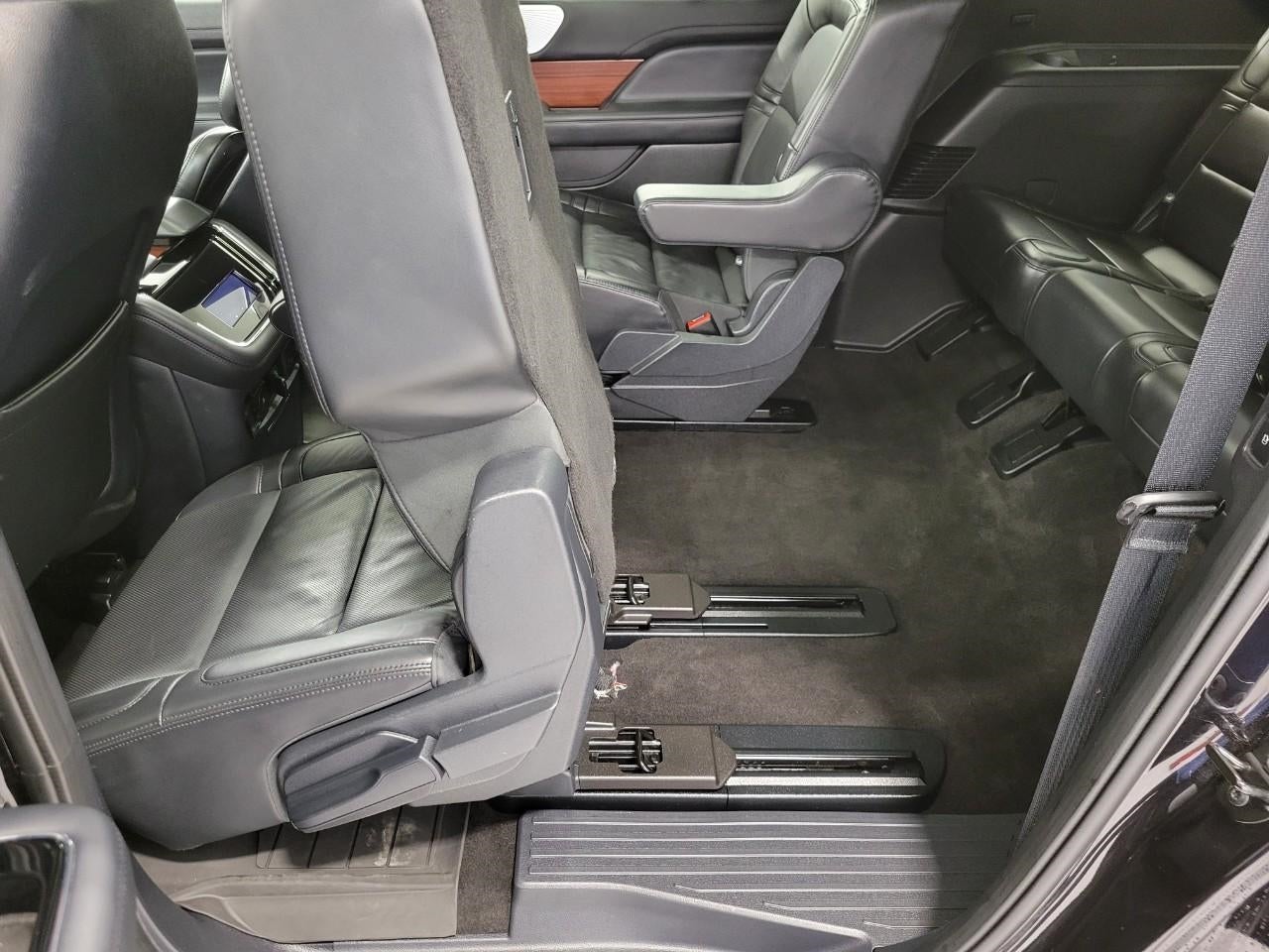 2024 Lincoln Navigator L RESERVE 4X4 ** LUXERY PACKAGE ** MONOCHROMATIC PACKAGE ** PANROAMIC SUNROOF **