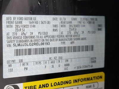 2024 Lincoln Navigator L RESERVE 4X4 ** LUXERY PACKAGE ** MONOCHROMATIC PACKAGE ** PANROAMIC SUNROOF **