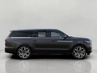 2027 Lincoln Navigator L Reserve 4x4