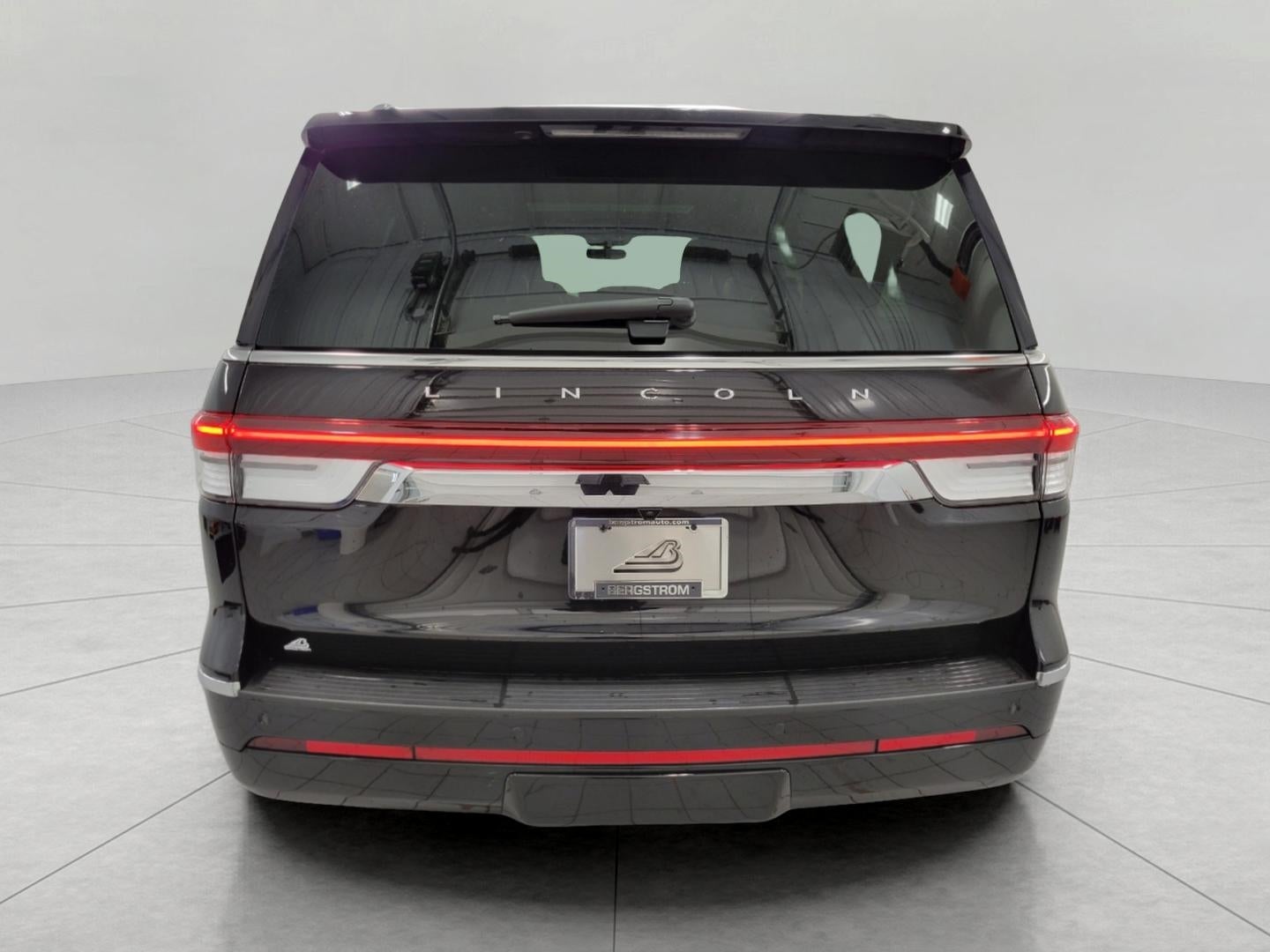 2023 Lincoln Navigator L Reserve 4x4