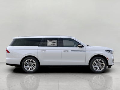 2027 Lincoln Navigator L Reserve 4x4