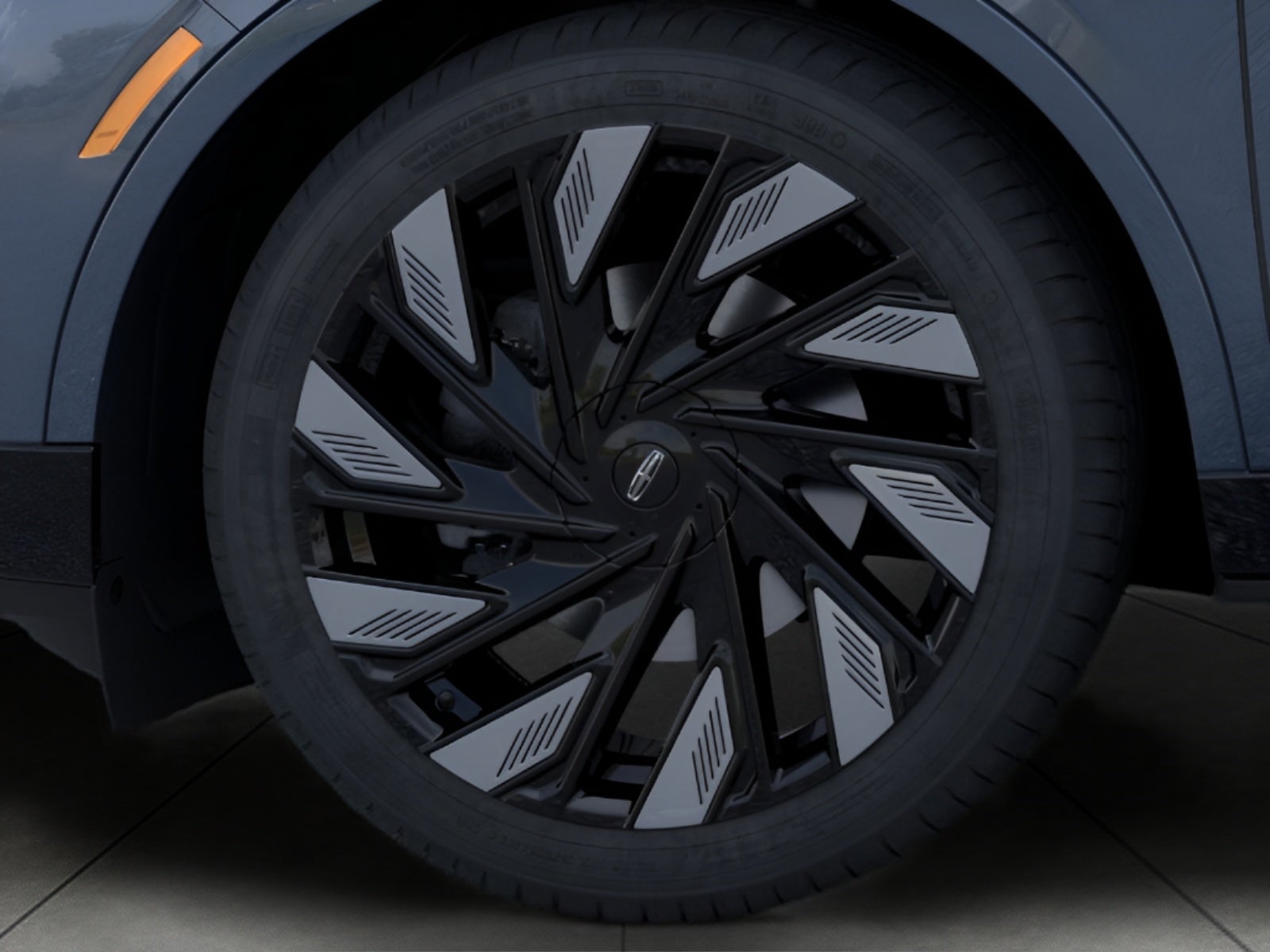 2026 Lincoln Nautilus Reserve AWD