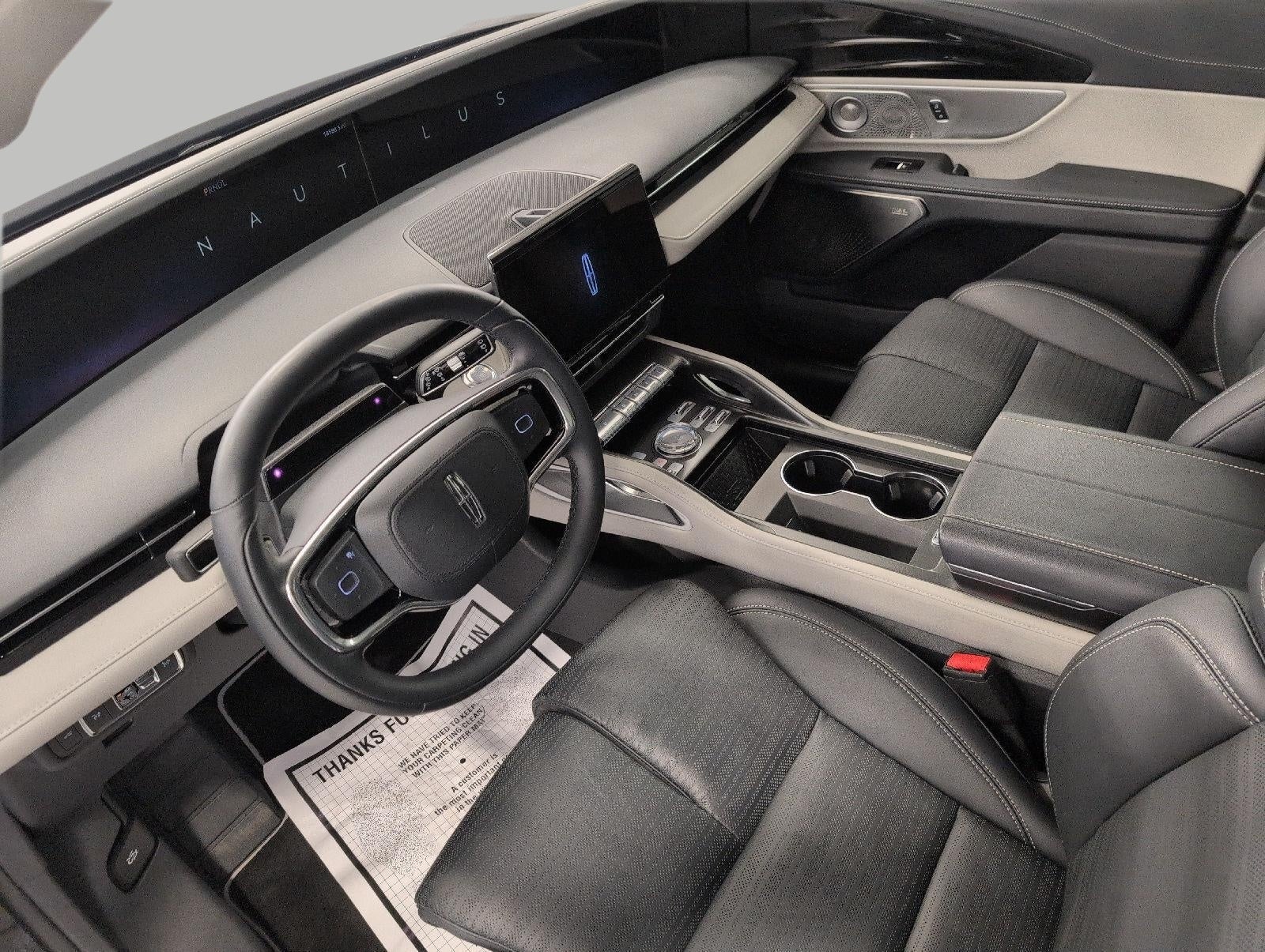 2025 Lincoln Nautilus Reserve AWD