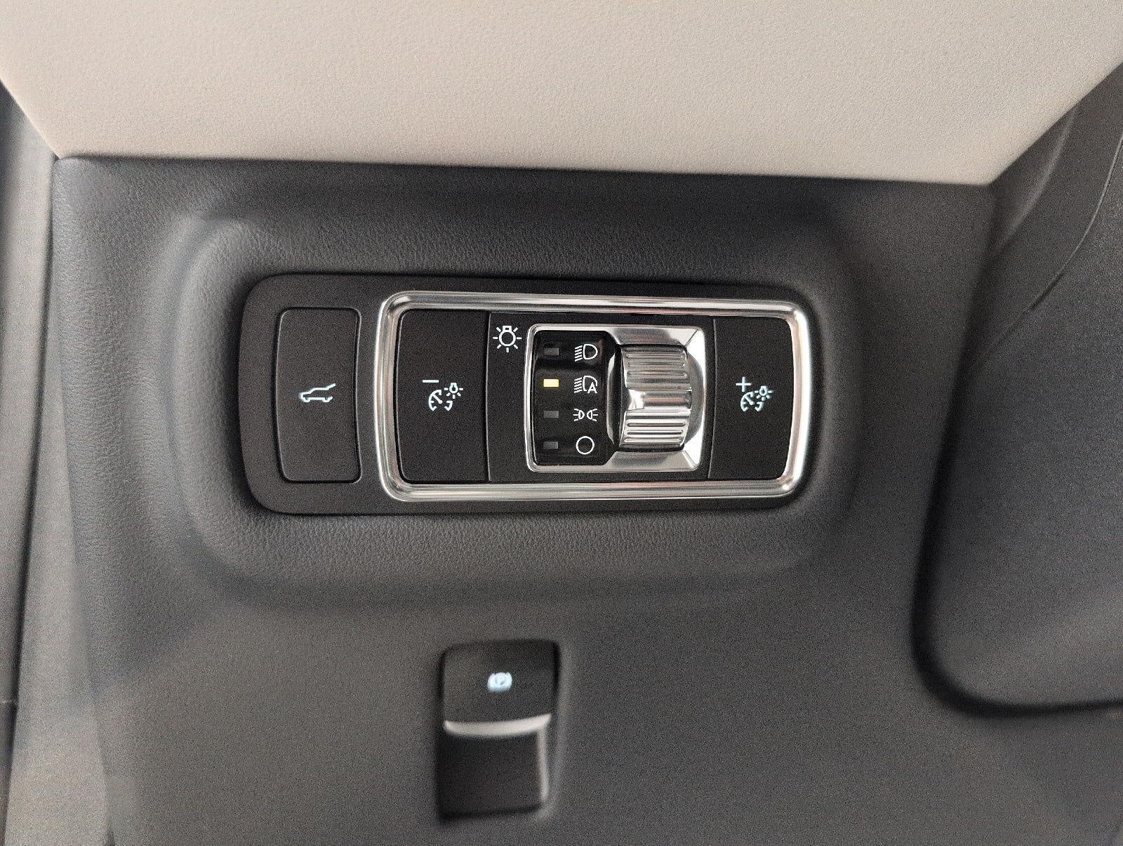 2025 Lincoln Nautilus Reserve AWD