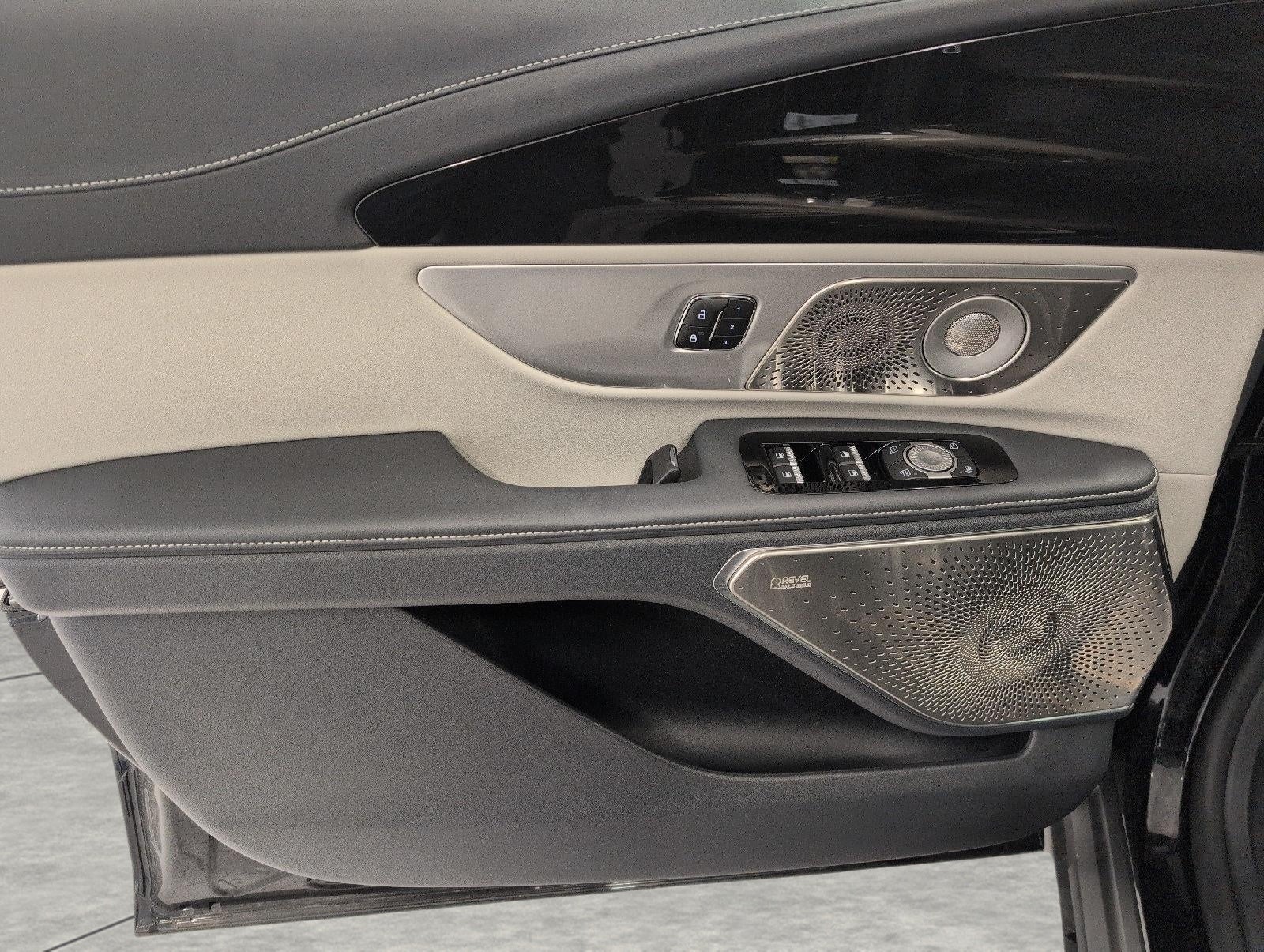2025 Lincoln Nautilus Reserve AWD