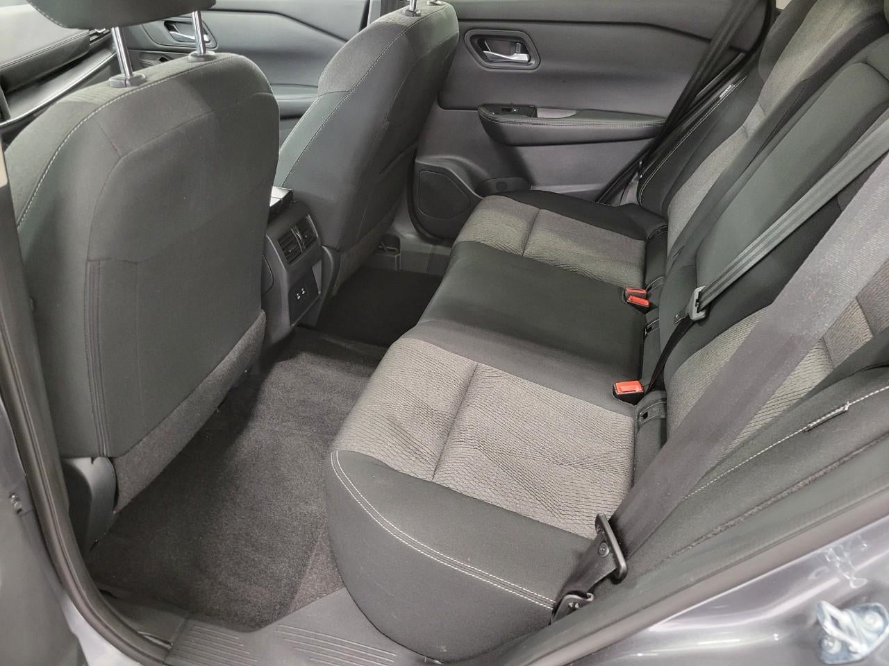 2025 Nissan Rogue AWD SV