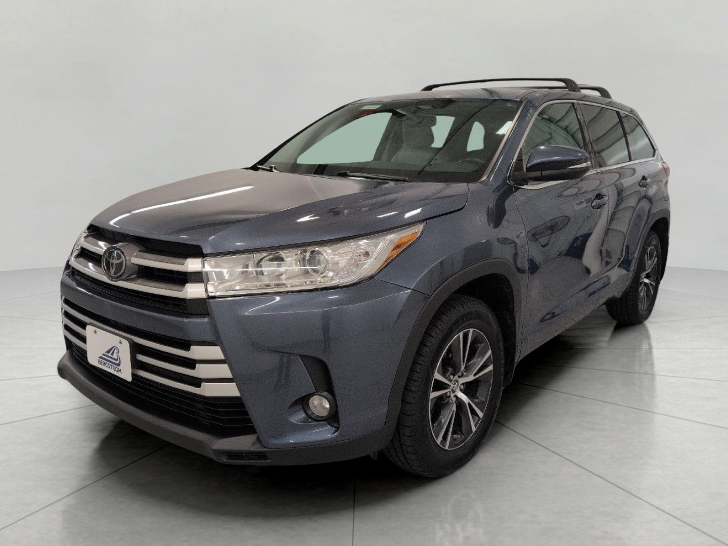 2017 Toyota Highlander LE Plus V6 AWD