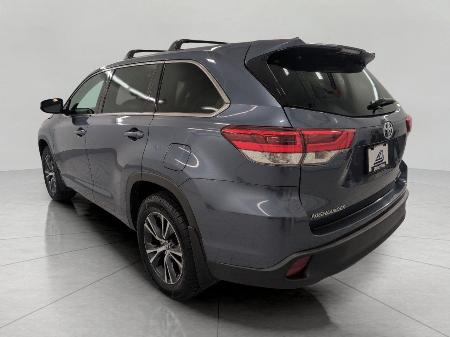 2017 Toyota Highlander LE Plus V6 AWD